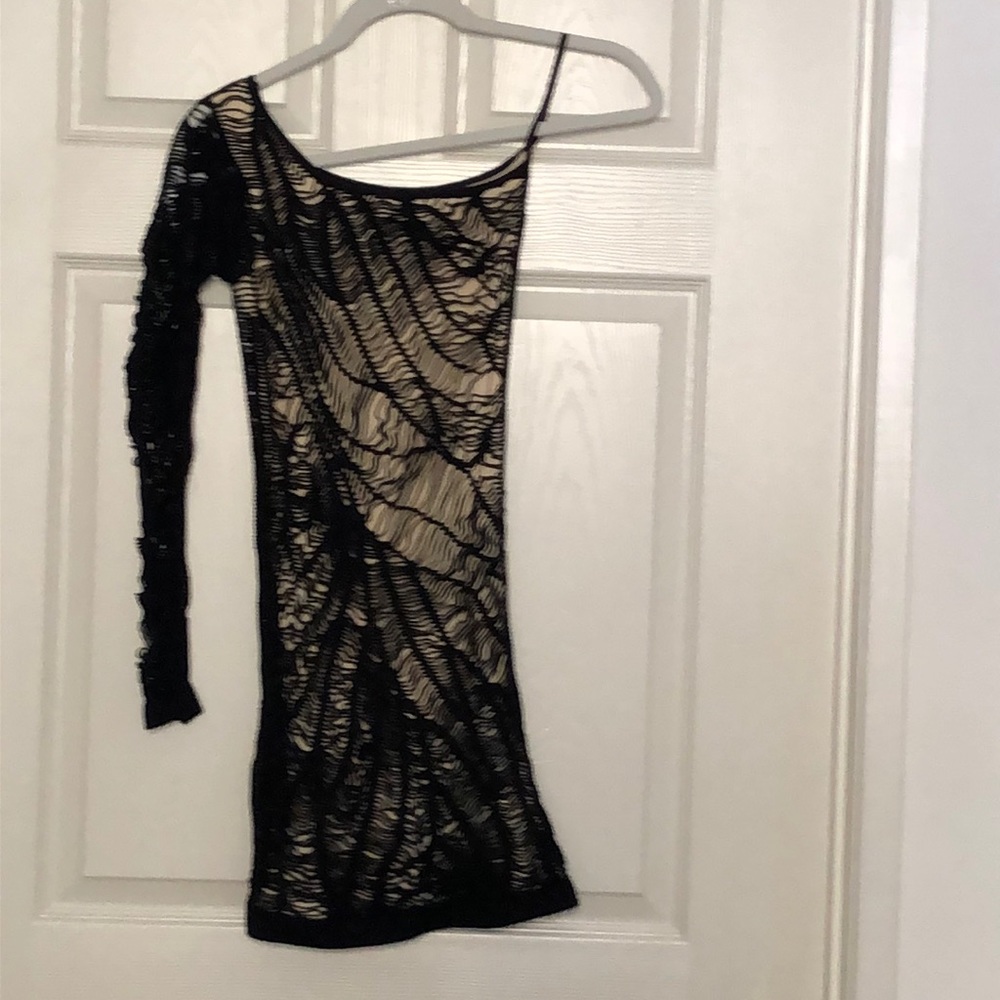 Bebe One Shoulder Wave Mesh Bodycon Dress